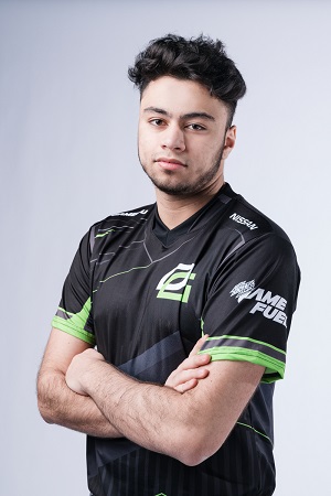 300日產汽車的品牌標識將出現在OpTic Gaming戰隊的比賽服上.jpg